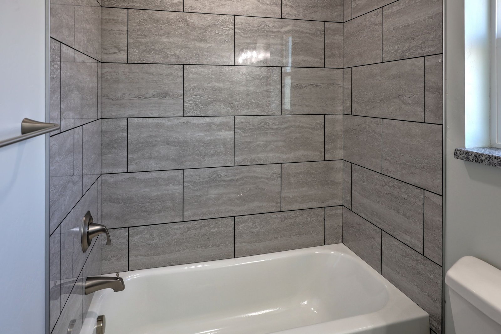 Tiled bath